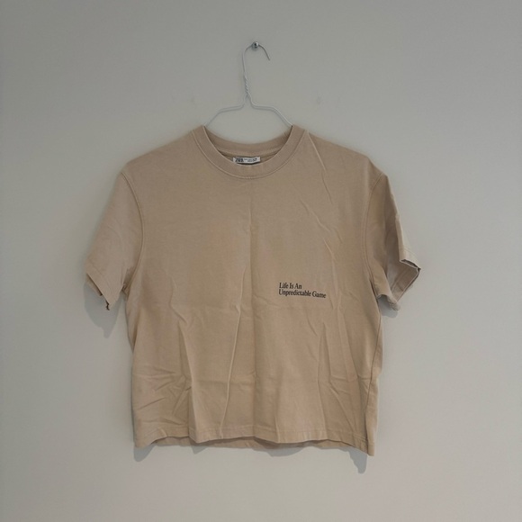 Zara Tan Graphic-T Size Small Like New - Picture 2 of 2
